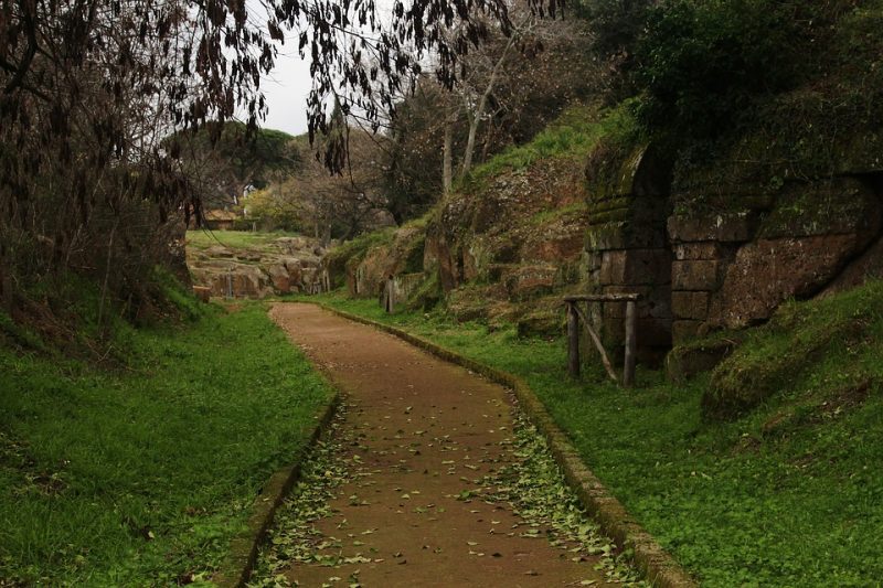 Popolo di orafi - rovine etrusche